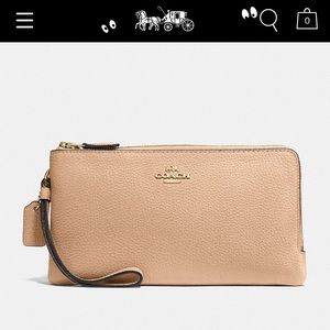 🎊HOST PICK🎊 Couch double zipper wristlet